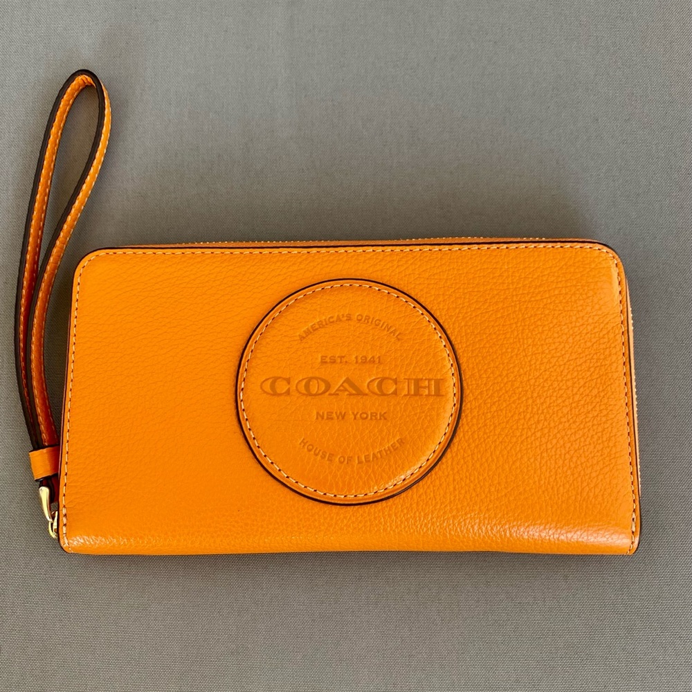 Coach Dempsey Patch phone wallet/wristlet